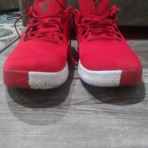 Shoes - Picture 3 of 12